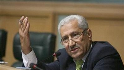 رئيس الوزراء الأردني يعود إلى عمان قادما من صنعاء