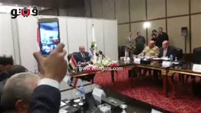 وزير التنمية المحلية ينتقد تعقيد إجراءات تقنين وضع أراضي الدولة ببعض المحافظات.. يشدد على اهتمام الرئيس بتذليل معوقات المشروعات.. يؤكد عدم رضاه عن بطء تراخيص التوك توك.. وضرورة تعظيم الموارد (فيديو)