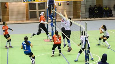 6 مباريات في دوري «سيدات الطائرة» اليوم