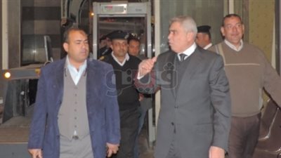 مدير شرطة النقل يتفقد محطات الجيزة وموقف الأتوبيسات بألماظة