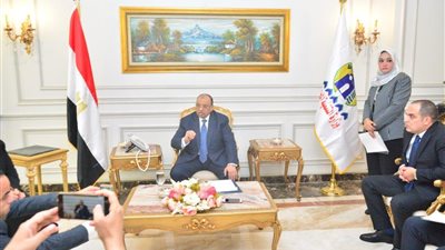 وزير التنمية المحلية: فقدنا 120 ألف فدان أراضي زراعية بسبب التعديات