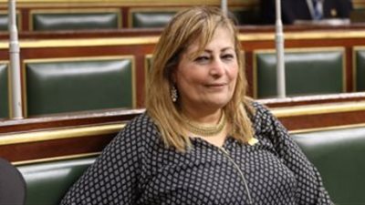 نائبان يطالبان بتفعيل قانون تجريم التدخين