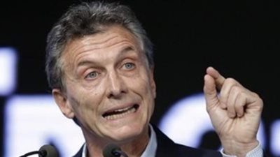 محاولة أخيرة من رئيس الأرجنتين لإقامة نهائي ليبرتادوريس داخل بلاده