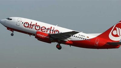 تغيير مسار طائرة ألمانية اضطراريا إلى بريطانيا.. وإعلان الطوارئ