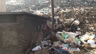 مقلب قمامة أبو سليمان بالدقهلية يحاصر أهالي دكرنس (صور)