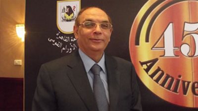 حسين خالد: تكلفة العلاج الجديد للسرطان 8 ملايين جنيه سنويا