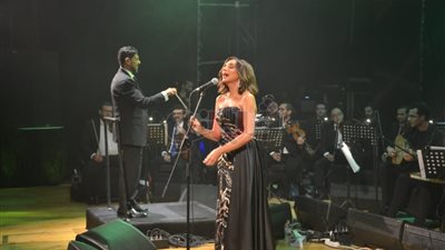 أنغام تتألق في حفل التجمع الخامس (صور)