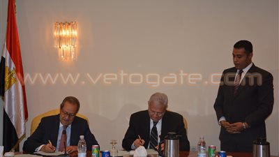 بالصور.. عاطف حلمي: ربط 35 جهة تابعة لـ«الصناعة» إلكترونيّا