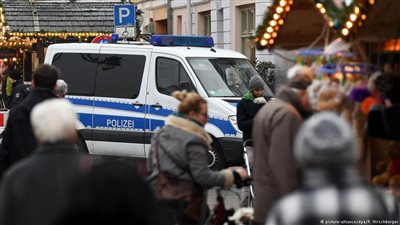 ألمانيا: إخلاء سوق عيد الميلاد في بوتسدام بسبب طرد مريب