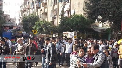 بالصور.. استغلال الأطفال واشتباكات بالمولوتوف في مظاهرات «الإرهابية» بالقاهرة