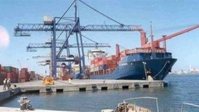 موانئ بورسعيد تستقبل 11 سفينة حاويات وبضائع عامة