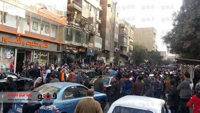 بالصور.. عناصر «الإرهابية» يقطعون الطريق بميدان النعام