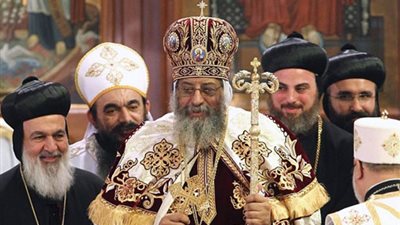 الأقباط يحتفلون بالذكرى الثالثة لجلوس البابا تواضروس على كرسي البطريركية.. القمص ميخائيل: كان متفوقًا بدراسته.. سعد مرقس: فخر لمدرسة دمنهور الخيرية.. وميخائيل جرجس: كنت أب اعترافه وخدم في مدارس الأحد