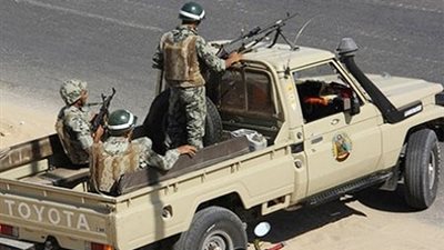 قوات الأمن تغلق الطريق الدولي 