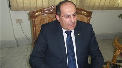 محافظ سوهاج يدعو العاملين بالخارج لقضاء الإجازة بالغردقة وشرم الشيخ