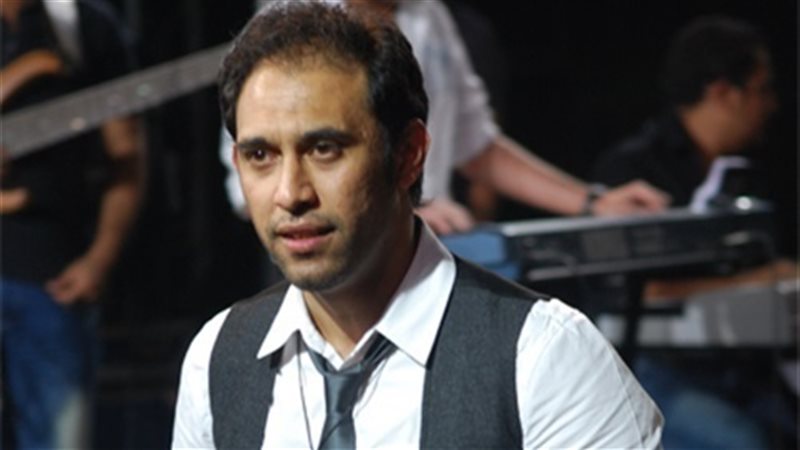 المطرب عمرو مصطفى