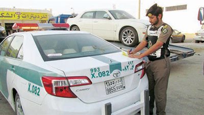 فرض غرامات على مخالفة مواعيد قيادة السيدات للسيارات بالسعودية