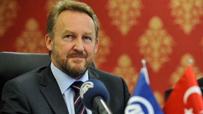 المجلس الرئاسي في البوسنة يؤدون اليمين الدستورية