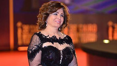 إلهام شاهين عن تكريم أكاديمية الفنون: «حالة خاصة في بيتي»