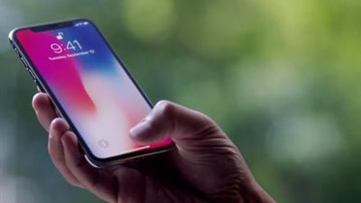 تطبيقا خرائط جوجل يدعمان الآن هاتف آيفون X