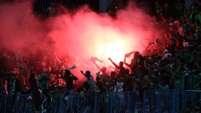 القبض على عدد من مشجعي الاتحاد أشعلوا الشماريخ في «بتروسبورت»