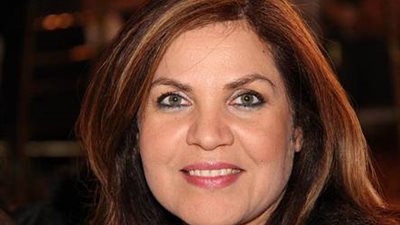 «آيات عرابي» مهندسة حملات الجماعة الإرهابية.. مذيعة سابقة في التليفزيون المصري.. غادرت البلاد بعد «30 يونيو» وأطلقت الهاشتاج المسيء للسيسي خلال الانتخابات الرئاسية.. ووصفت الجيش ال