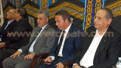 بالفيديو والصور.. نجوم الرياضة في عزاء زكي عثمان «لاعب الزمالك» السابق