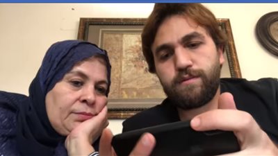 رد فعل أم تشاهد ابنها يمارس لعبة «بابجي» (فيديو)