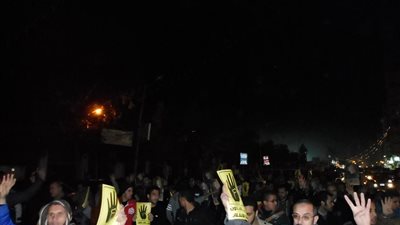 عناصر «الإرهابية» يقطعون طريق العريش العام