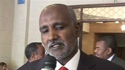 وصول وزير الموارد المائية السودانى إلى القاهرة لبحث أزمة سد