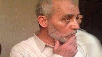 أولى جلسات محاكمة «بديع» و47 آخرين في «قطع طريق قليوب»