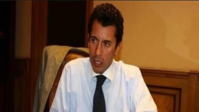 وزير الشباب يتفقد إستاد المنيا الرياضي ويفتتح 3 ملاعب