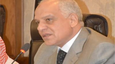 أزمة المياه تحاصر الجيزة.. وعود المسئولين بحل المشكلة تتبخر.. مصدر بالمحافظة: ضعف الميزانية وفروق الأسعار السبب.. و«القابضة»: الانتهاء من المحطات الجديدة أبريل المقبل