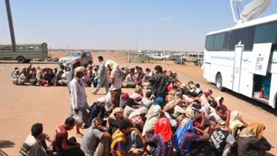 القبض على 16 متسللا من جنسيات مختلفة للهجرة لـ