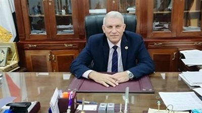 رئيس مصلحة الجمارك يكشف أسباب رفع الدولار الجمركي