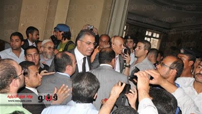 تشديدات أمنية أمام غرفة التحقيق مع عصام سلطان