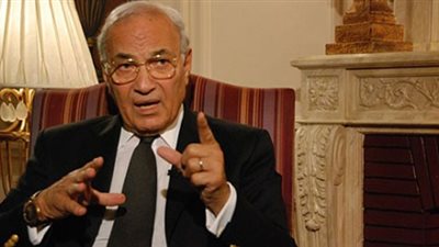 طوارئ بمطار القاهرة ترقبا لوصول الفريق أحمد شفيق