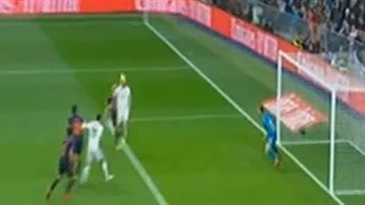 ريـال مدريد يتقدم على فالنسيا 0/1 بالشوط الأول (فيديو)