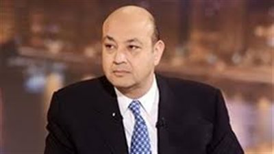 عمرو أديب عن فستان رانيا يوسف: اكتسب شهرة عالمية