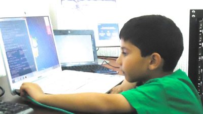 طفل في الخامسة من عمره يحصل على شهادة مايكروسوفت للمحترفين