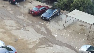 بالصور.. حراس العقارات يستغلون أصحاب السيارات بـ«زهراء المعادي»