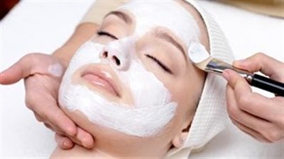 بالفيديو.. خلطة سحرية تخلصك من اسمرار الصيف