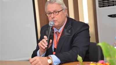 بث مباشر للحالة 32.. نجاح زراعة الكلى لـ31 مريضا بمستشفى أسيوط بنسبة 100 (فيديو)