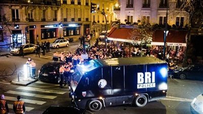 هجمات باريس تدفع «فيس بوك» لإطلاق زر جديد