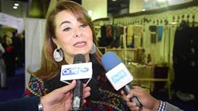 غادة والي: أكبر مساحة بمعرض «ديارنا» لمنتجات شمال سيناء (فيديو)