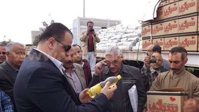 بالفيديو والصور.. محافظ الفيوم: تخفيض الأسعار على كل السلع الغذائية