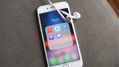 3 طرق للاستماع للموسيقى عبر جهازك الأيفون