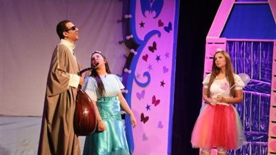 «الشمس» تبدأ جولاتها على مسارح المحافظات