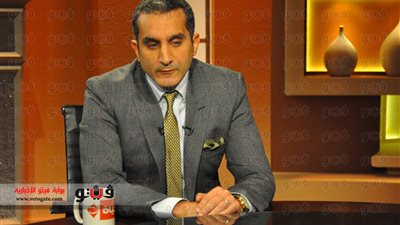 باسم يوسف: الإعلام موجه ويتلقى تعليمات من جهات سيادية