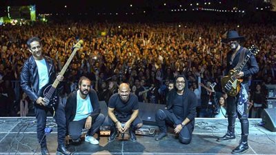 «مسار إجباري» تطلق ألبومها الجديد بـ 10 كليبات مصورة (فيديو)